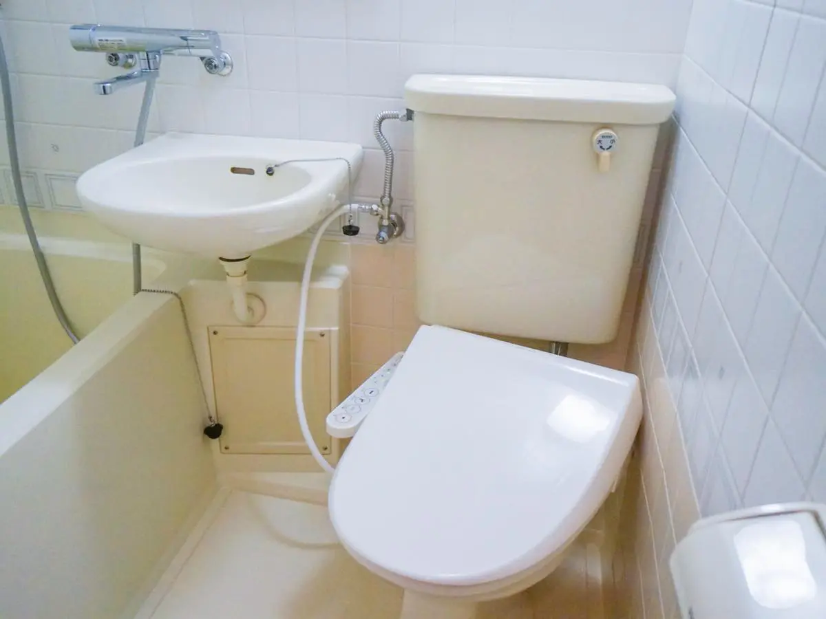 エリアワン米子東町のバス・トイレ写真